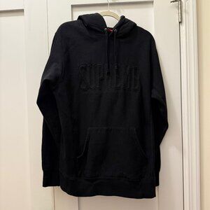 SUPREME Black Hooded Sweatshirt